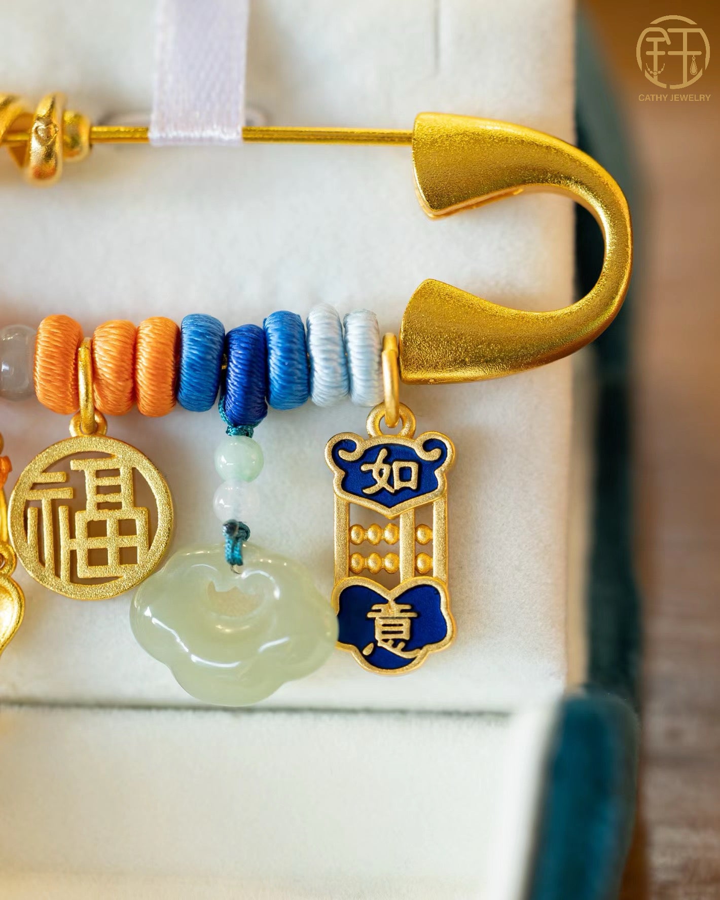 Sea Salt Orange Lucky Pin πππ§‘