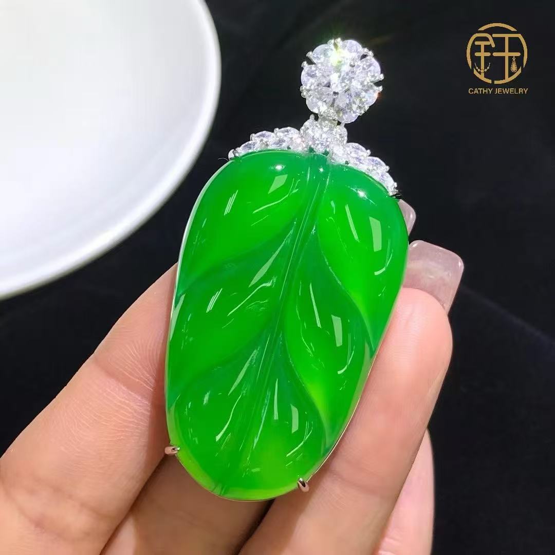 Natural Green Chalcedony Necklaces & Pendants