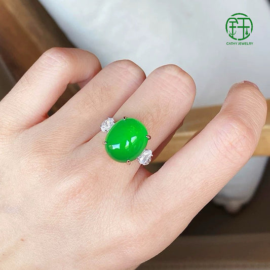 💚 Natural Green Chalcedony Oval “Pigeon Egg” Ring 💍